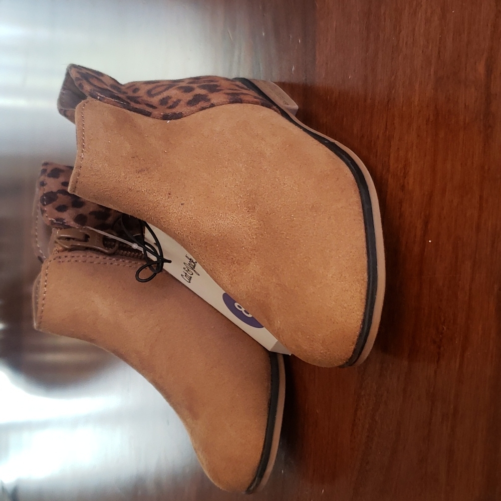 Cat & Jack toddler leapord print boots